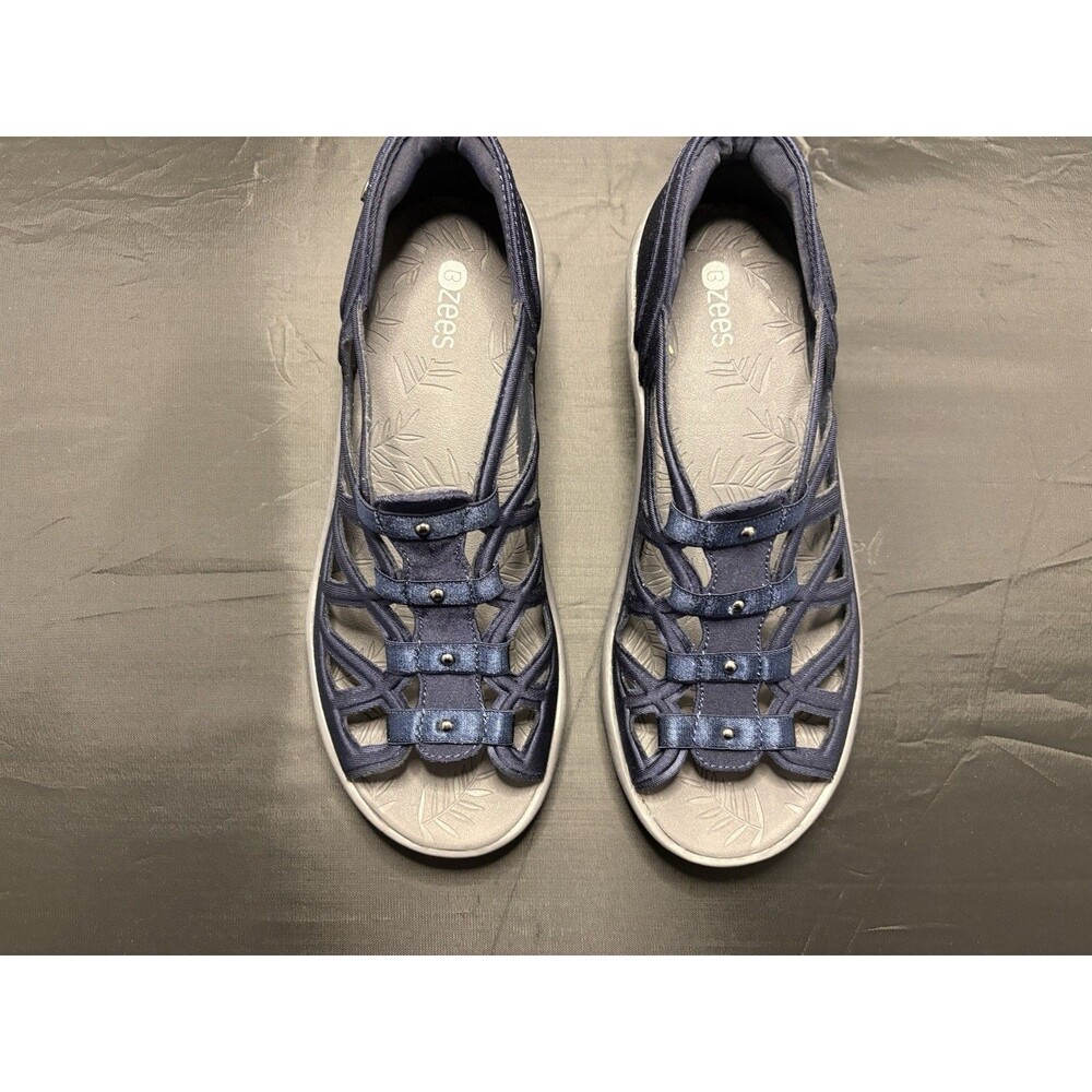 Bzees Women's Sapphire Washable Sandals Navy Size 9 Wide Pair of Shoes No Box